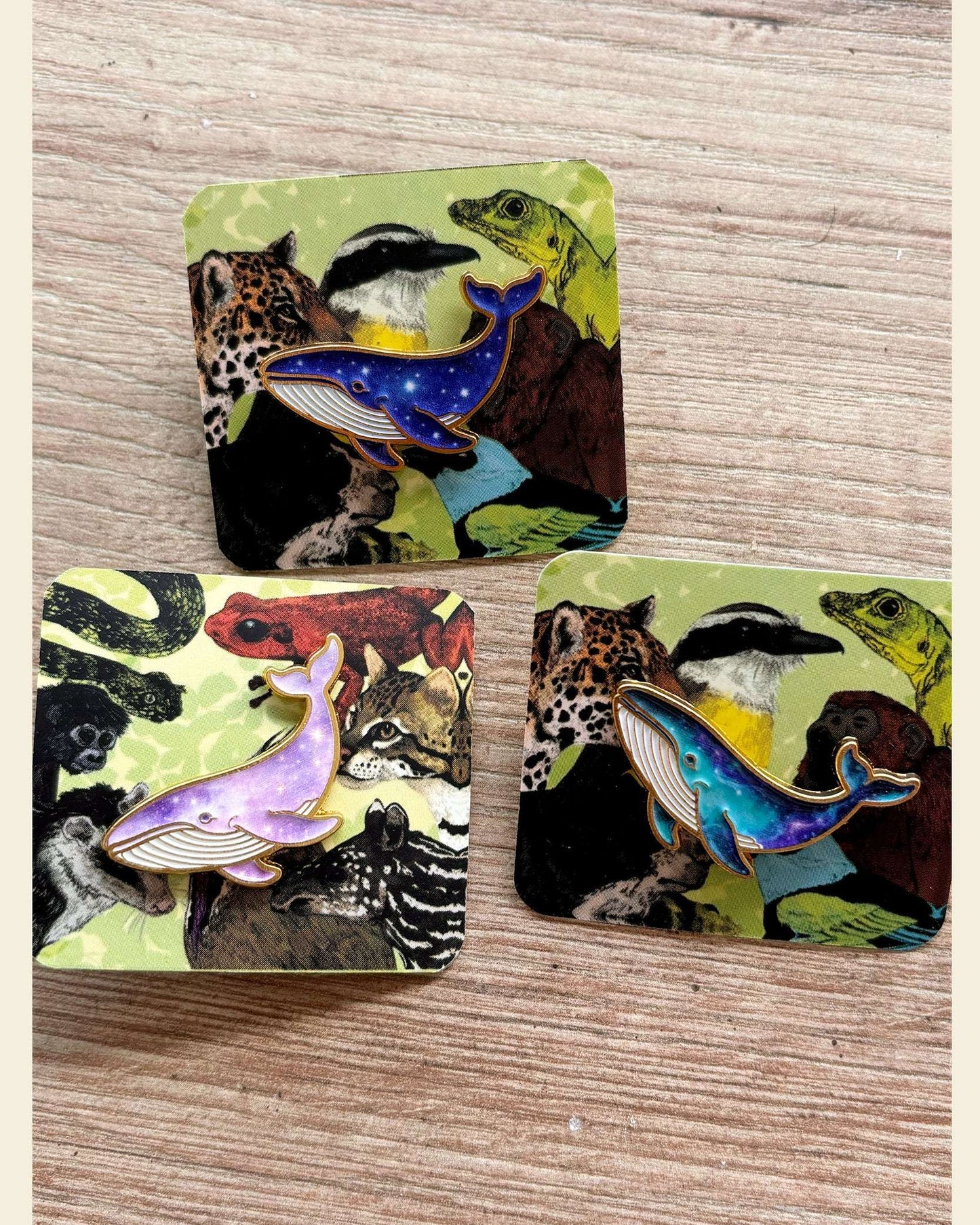 Pin Ballena cósmica Casa de Fieras