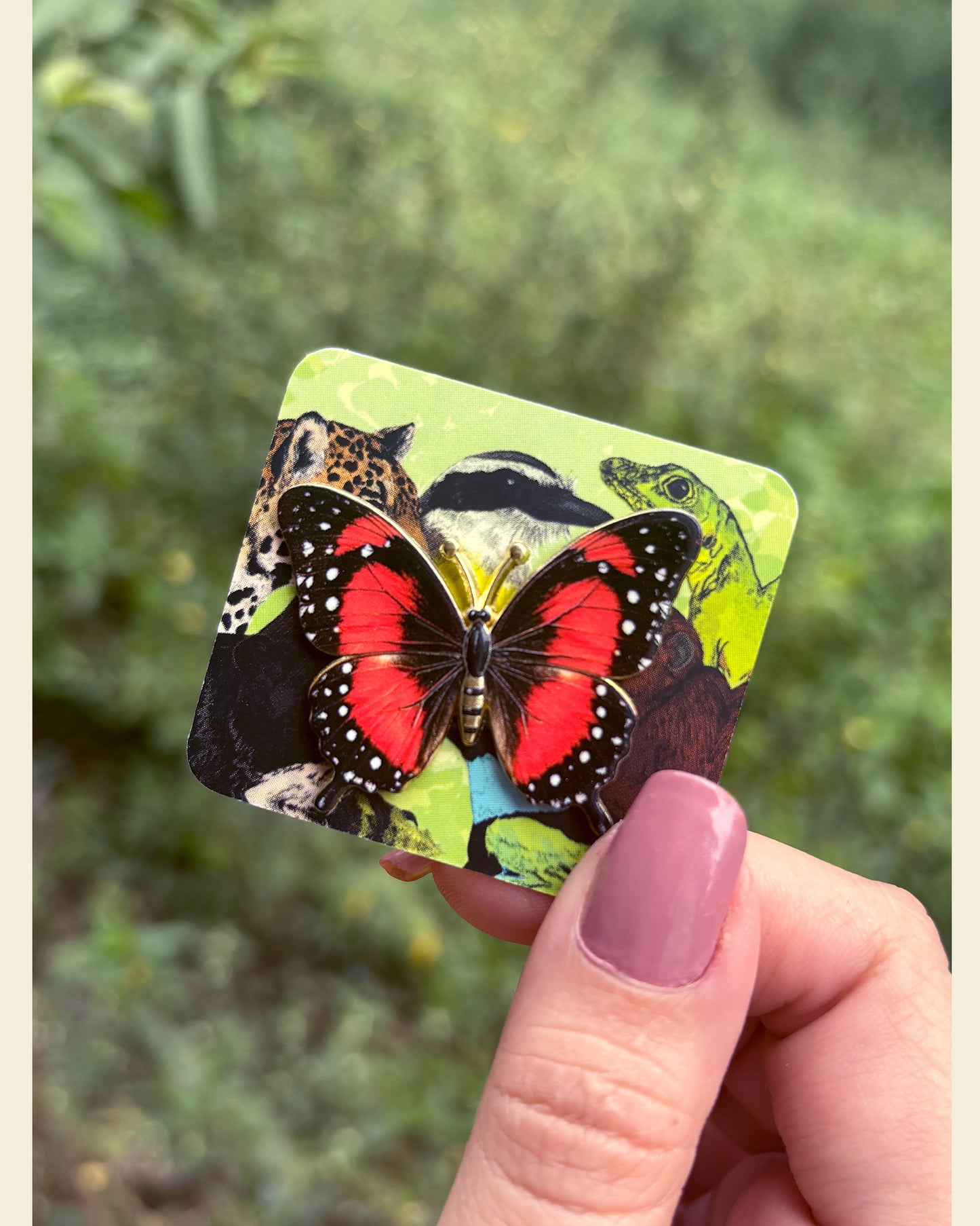 Pin Mariposa Fresa