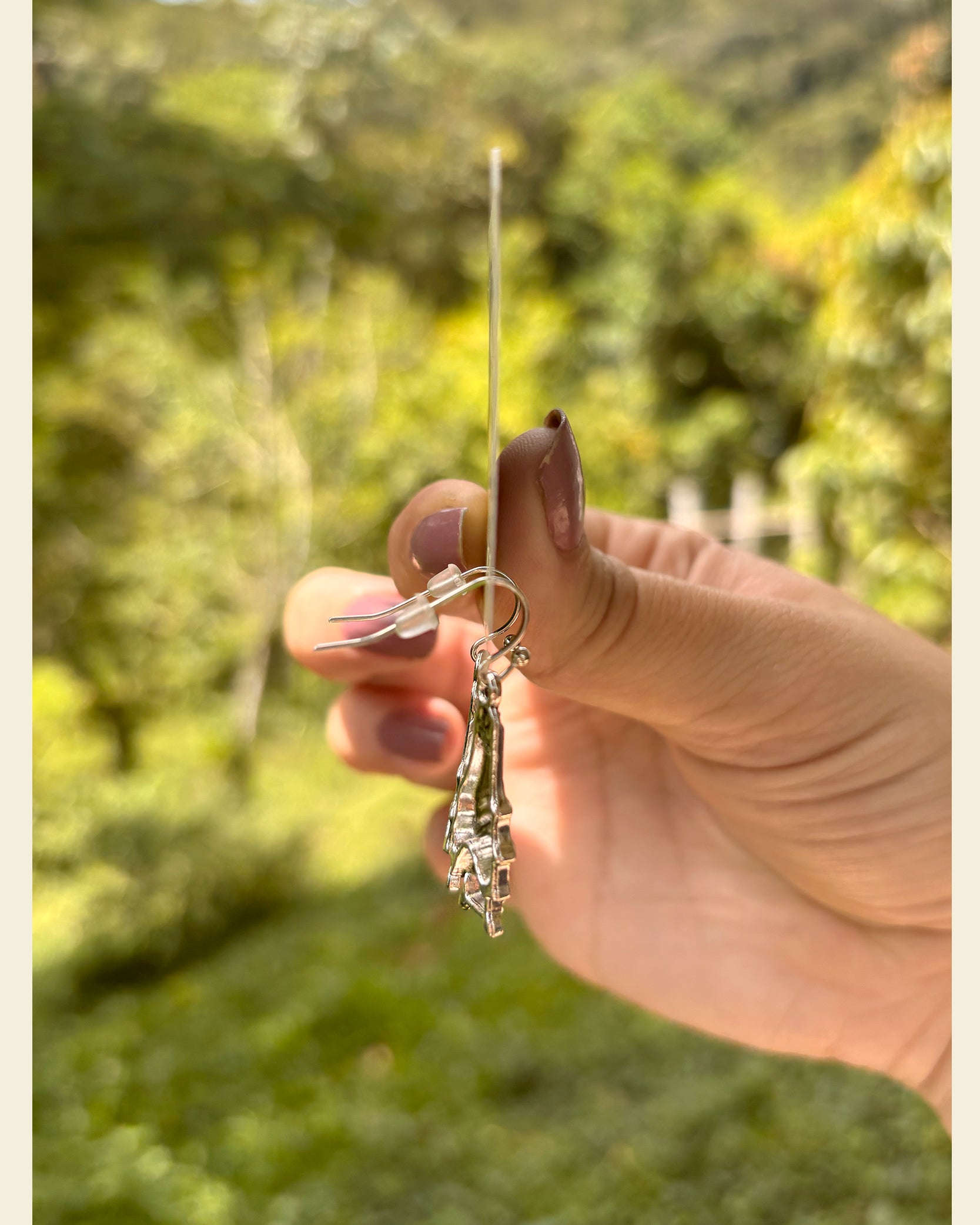 Aretes Murciélago colgado Casa de Fieras